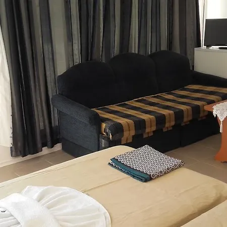 מלון דירות Global Ville Apartcomplex *
