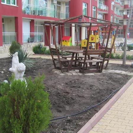 Global Ville Apartcomplex מלון דירות *