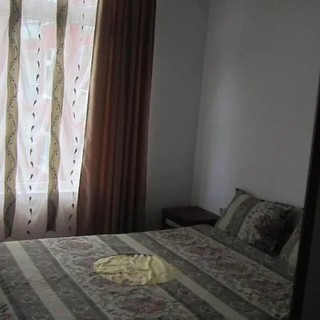 מלון דירות Global Ville Apartcomplex סאני ביץ'